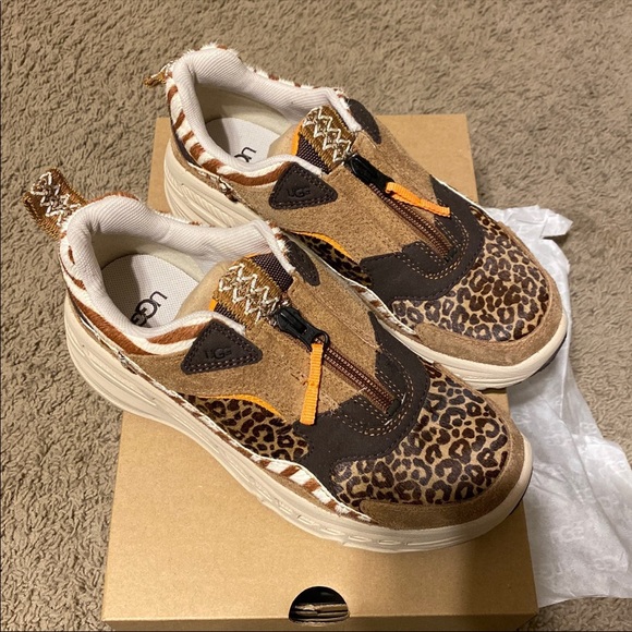 UGG Shoes - Ugg Zip Wild Thang Shoes size 8